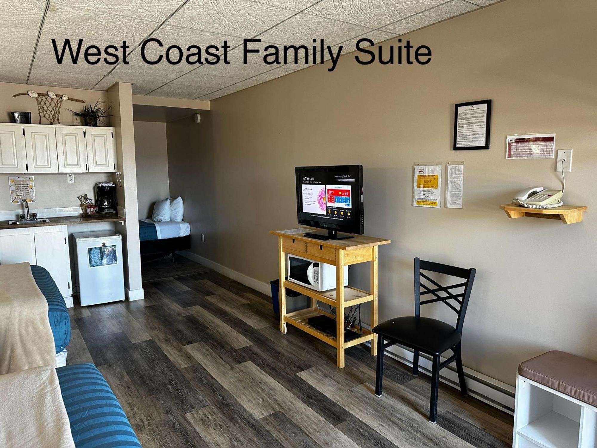 West Coast Motel On The Harbour Ucluelet Exterior foto