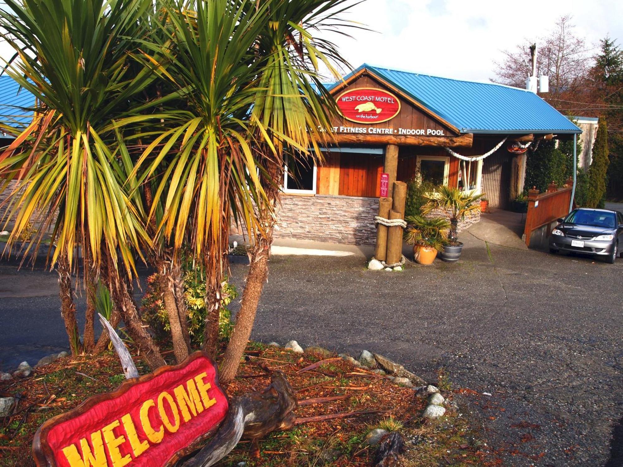 West Coast Motel On The Harbour Ucluelet Exterior foto