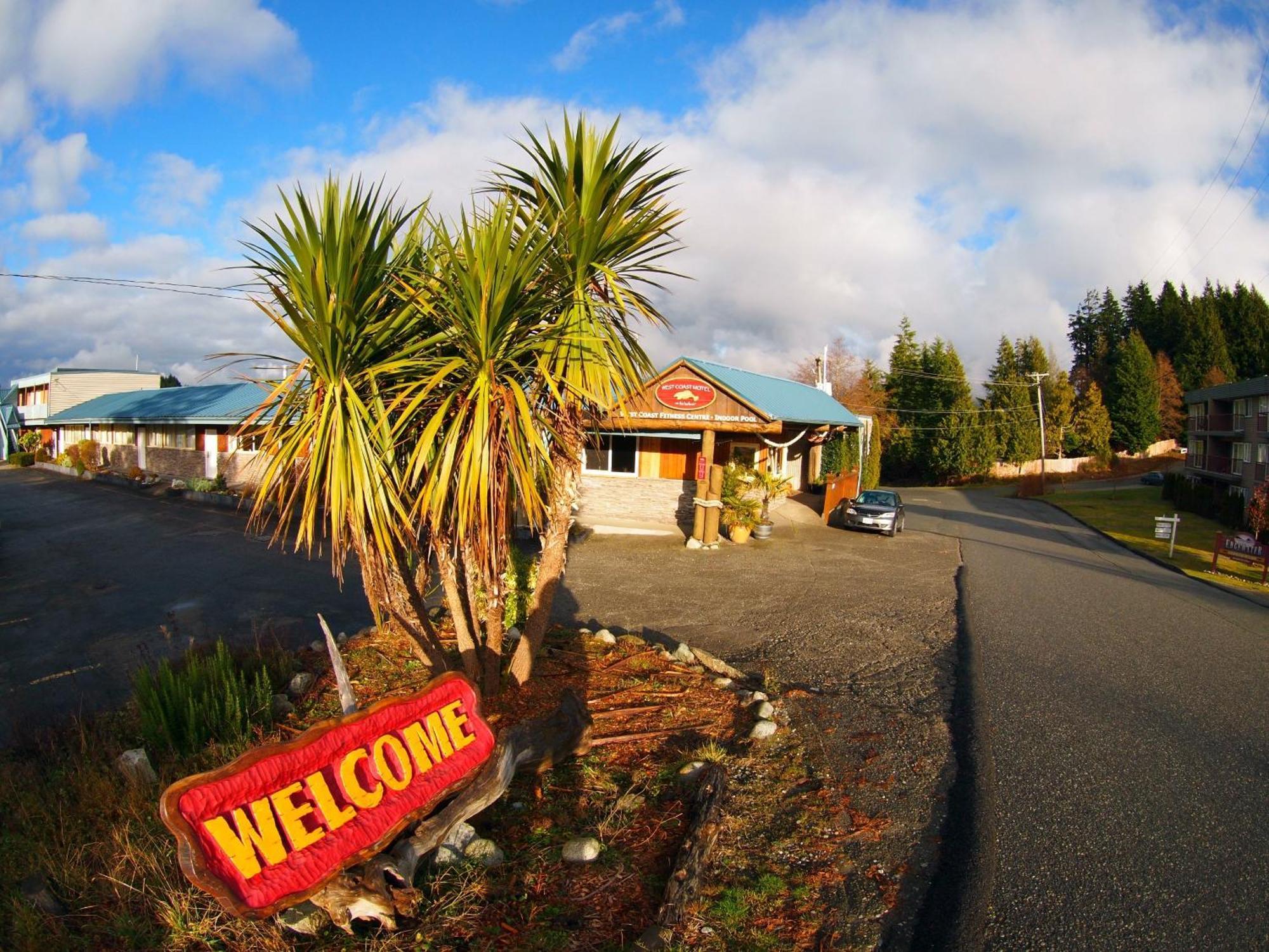 West Coast Motel On The Harbour Ucluelet Exterior foto